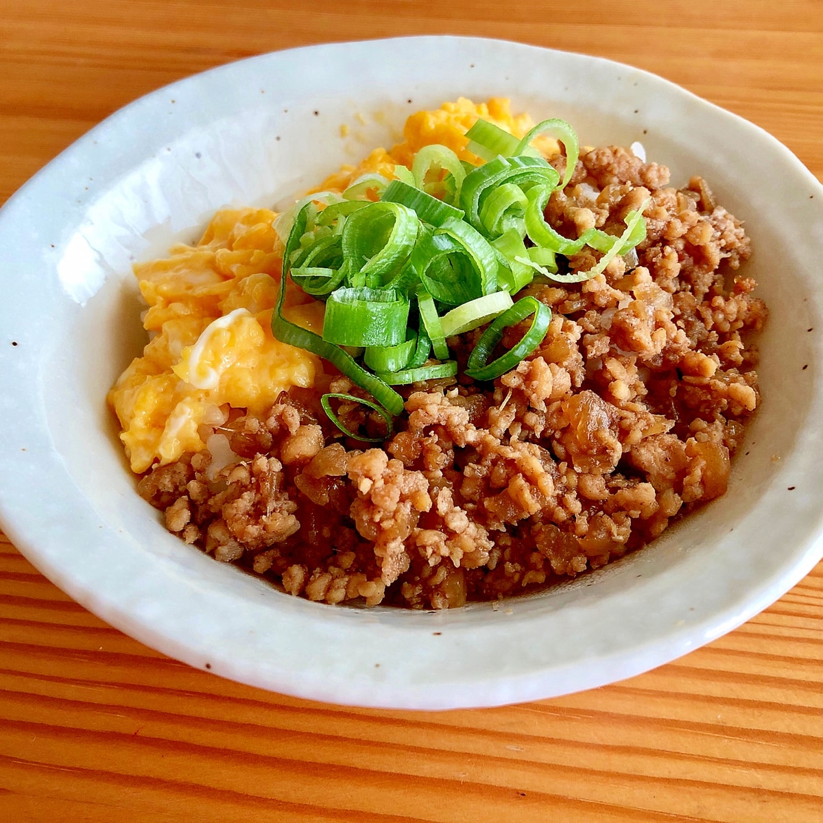 簡単お昼ご飯 鶏そぼろ丼 2色 レシピ 作り方 By きのこのみみ 楽天レシピ 簡単お昼ご飯 鶏そぼろ丼 2色 レシピ 作り方 By きのこのみみ 楽天レシピ